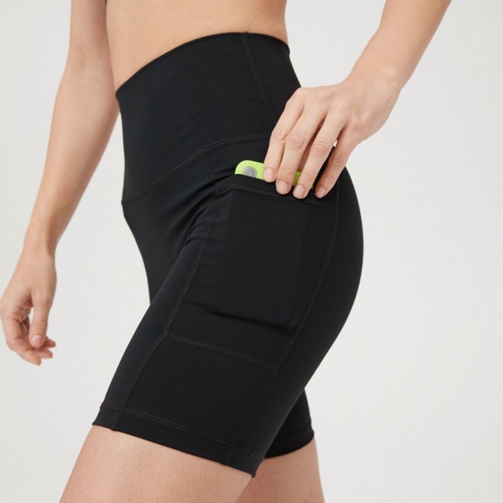 Aerie Offline 7” Pocketed Bike Shorts